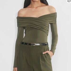 Aritzia Wilfred Gloria Longsleeve - Olive Green - small